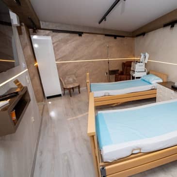 Slider image (8) Phoenix Medical Center